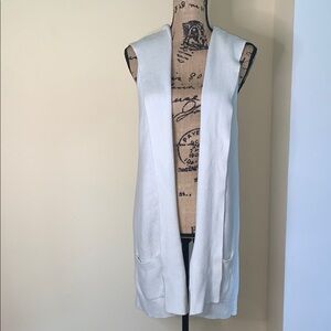 White House Black Market M White Knit Hooded Sweater Sleeveless